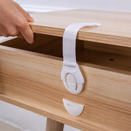 Blokada szafek/szuflad na pasku, biała x1